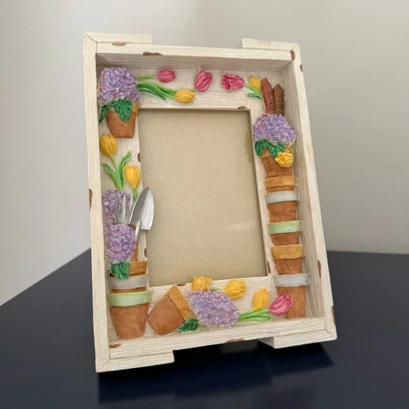 Floral Garden Picture Frame - Picture 2 of 8